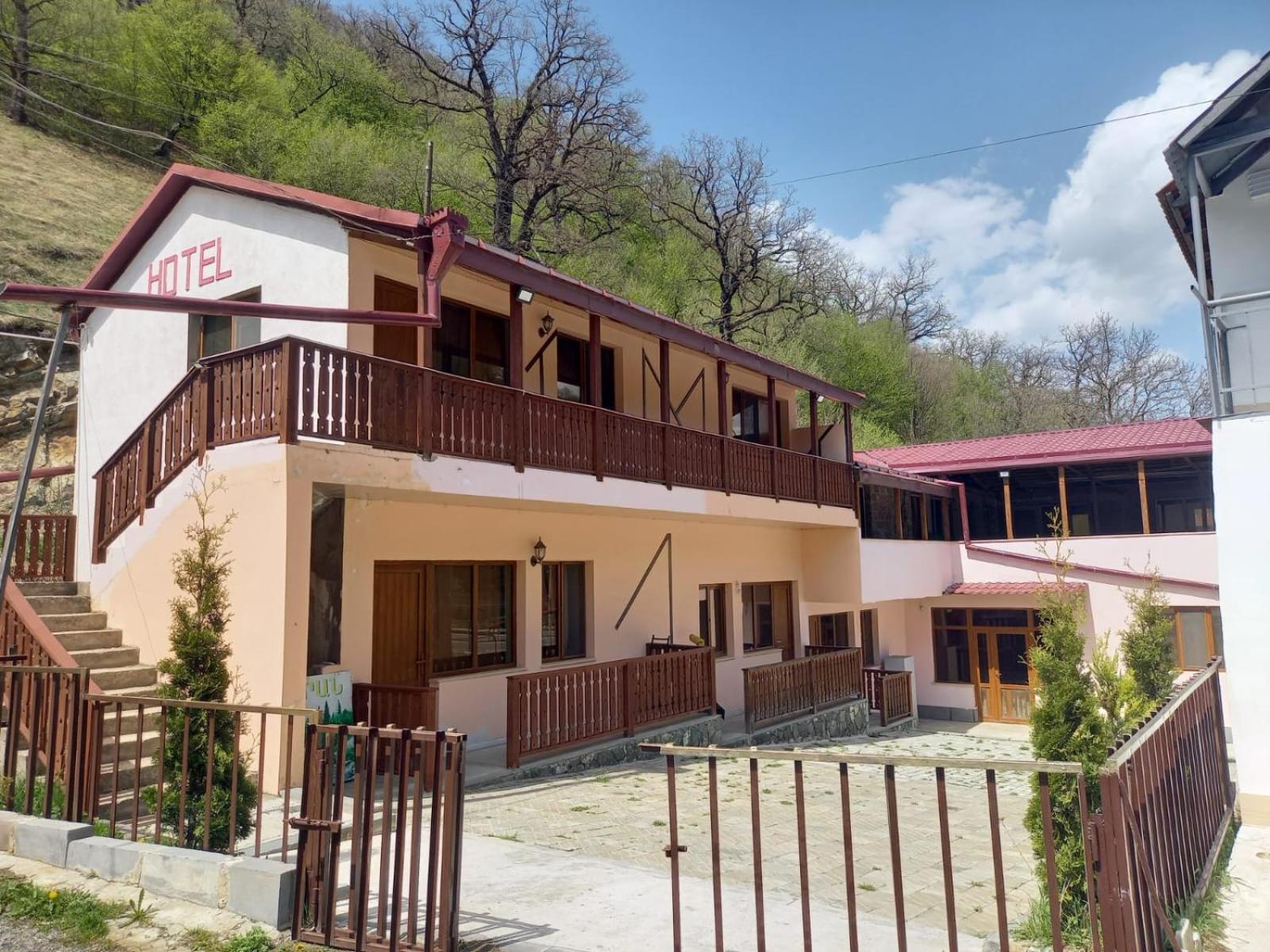 Tigris Dilijan Hotel Eksteriør bilde